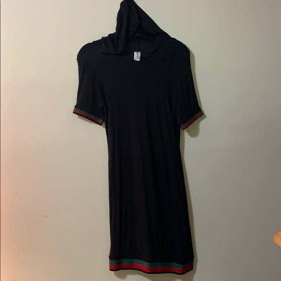 Hooded black dress - Picture 2 of 2